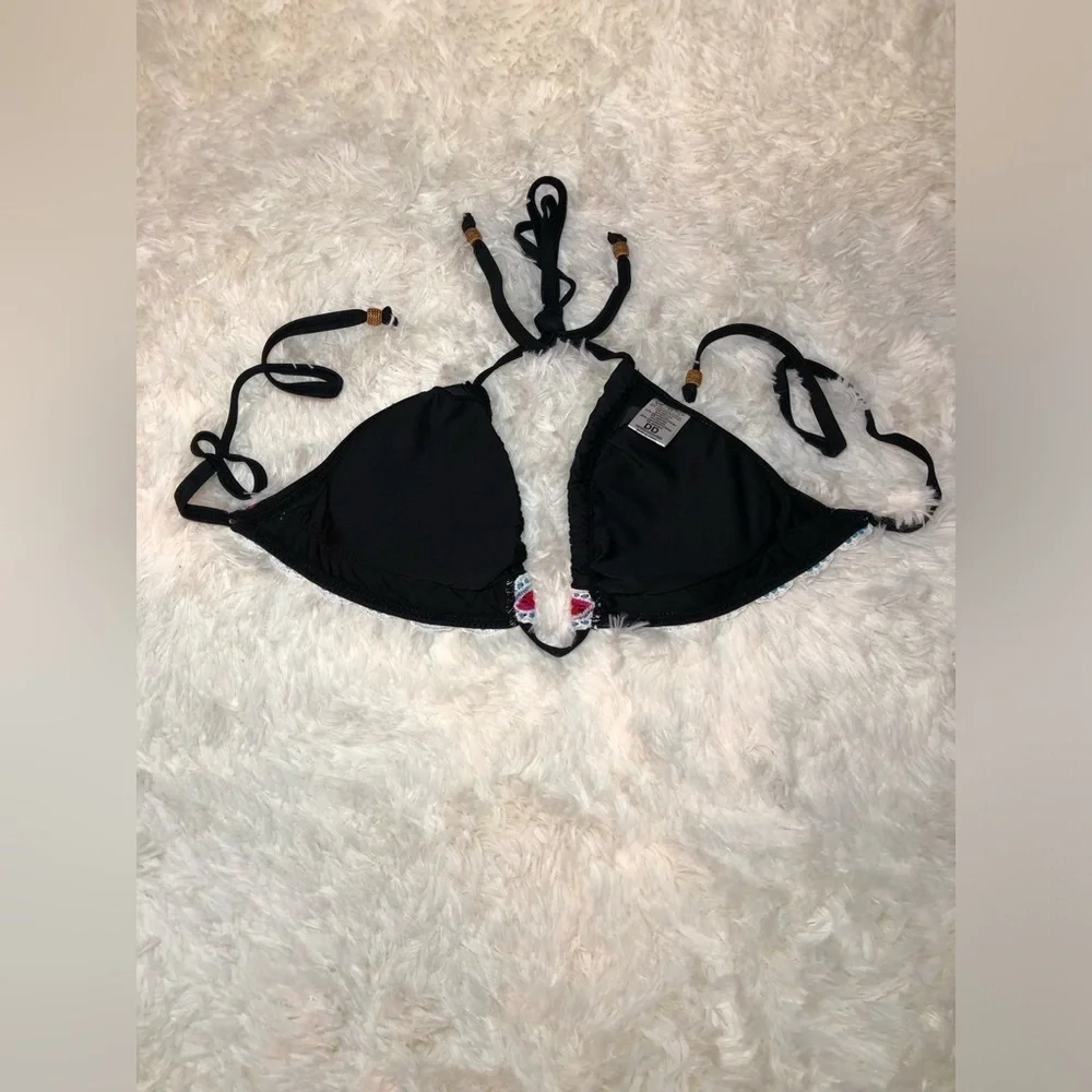 Black and Red Triangle Bikini Top DD